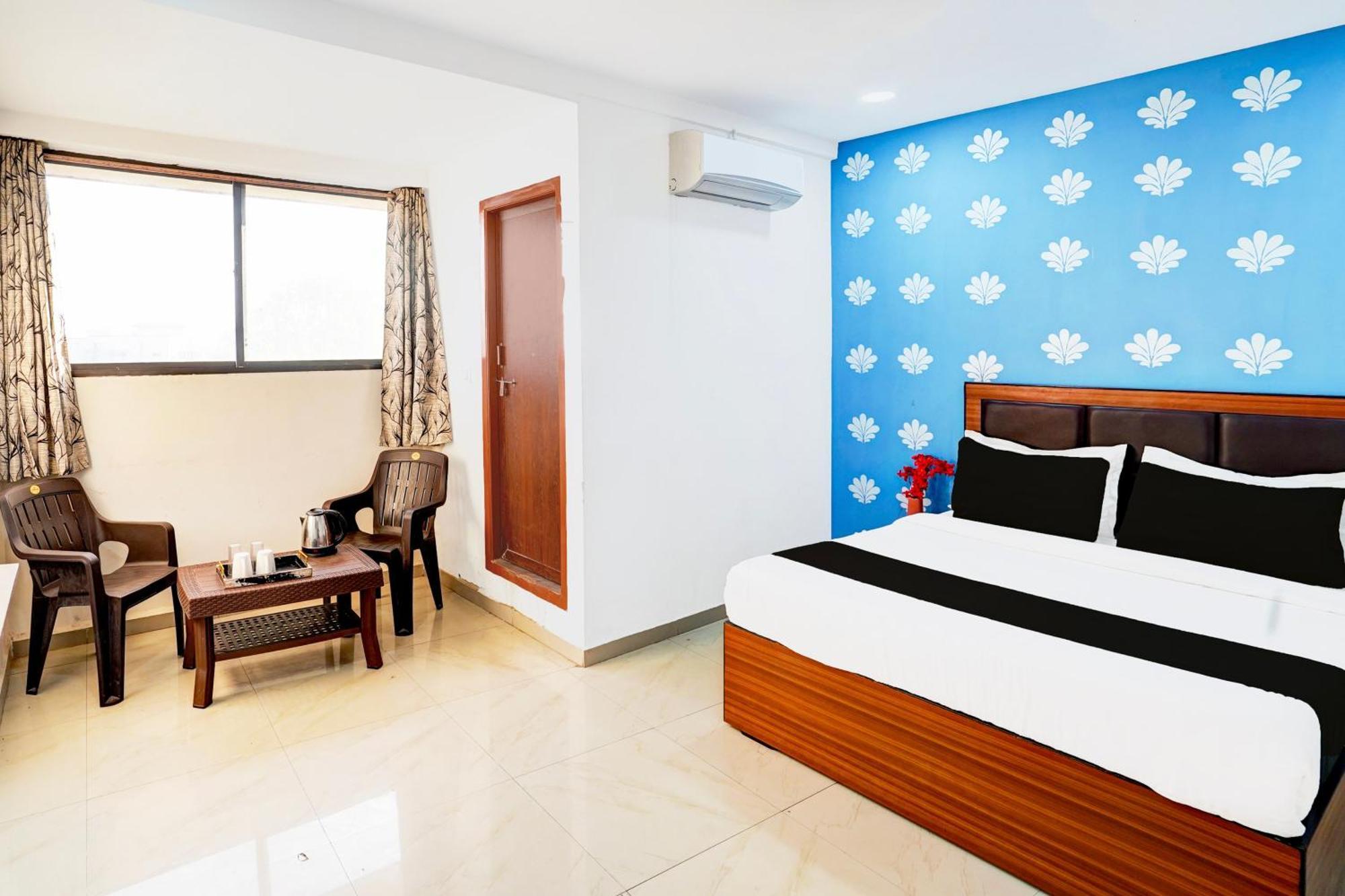 Super Hotel O Geeta Mandir Formerly Hotel Green Park Ahmedabad Extérieur photo