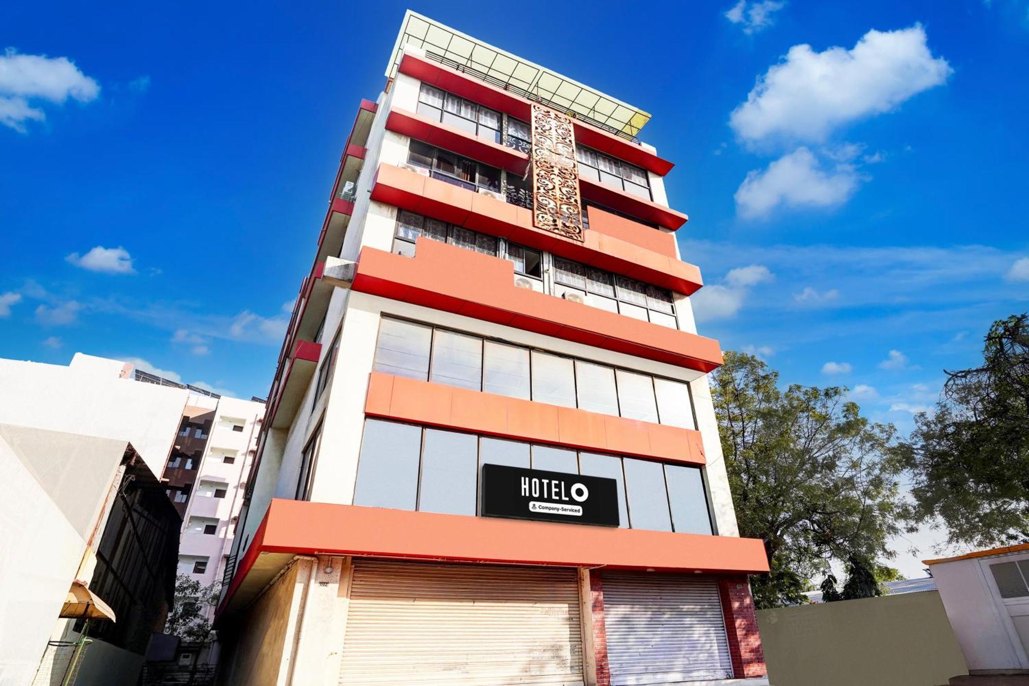 Super Hotel O Geeta Mandir Formerly Hotel Green Park Ahmedabad Extérieur photo